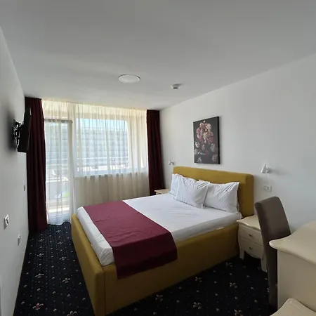 Hotel Agora 3*